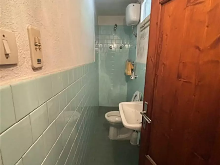 Immagine 21 di Villa in vendita  in centro a Terranuova Bracciolini