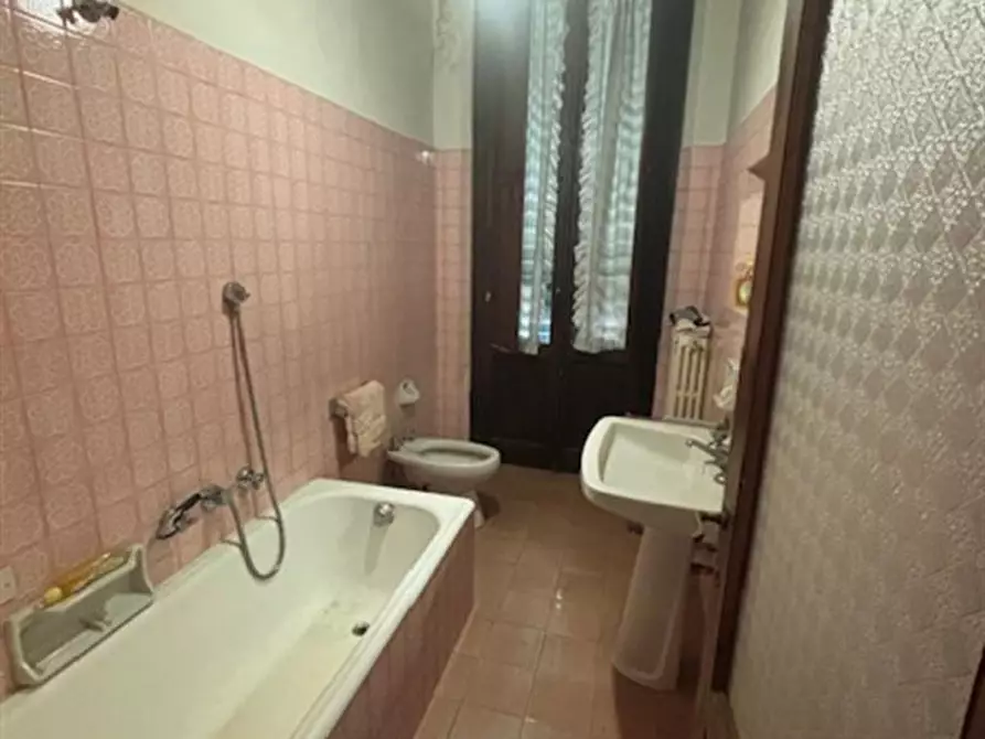 Immagine 24 di Villa in vendita  in centro a Terranuova Bracciolini