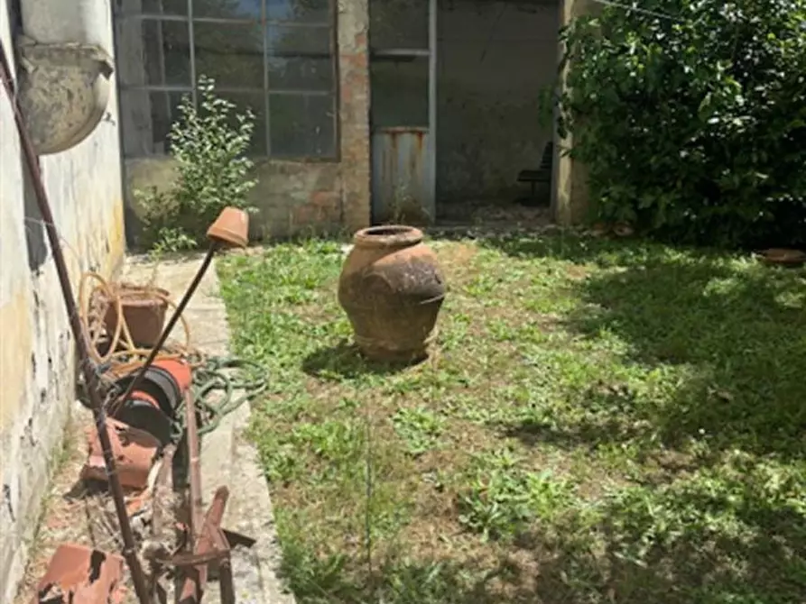 Immagine 25 di Villa in vendita  in centro a Terranuova Bracciolini