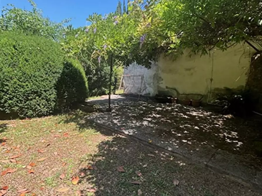 Immagine 30 di Villa in vendita  in centro a Terranuova Bracciolini