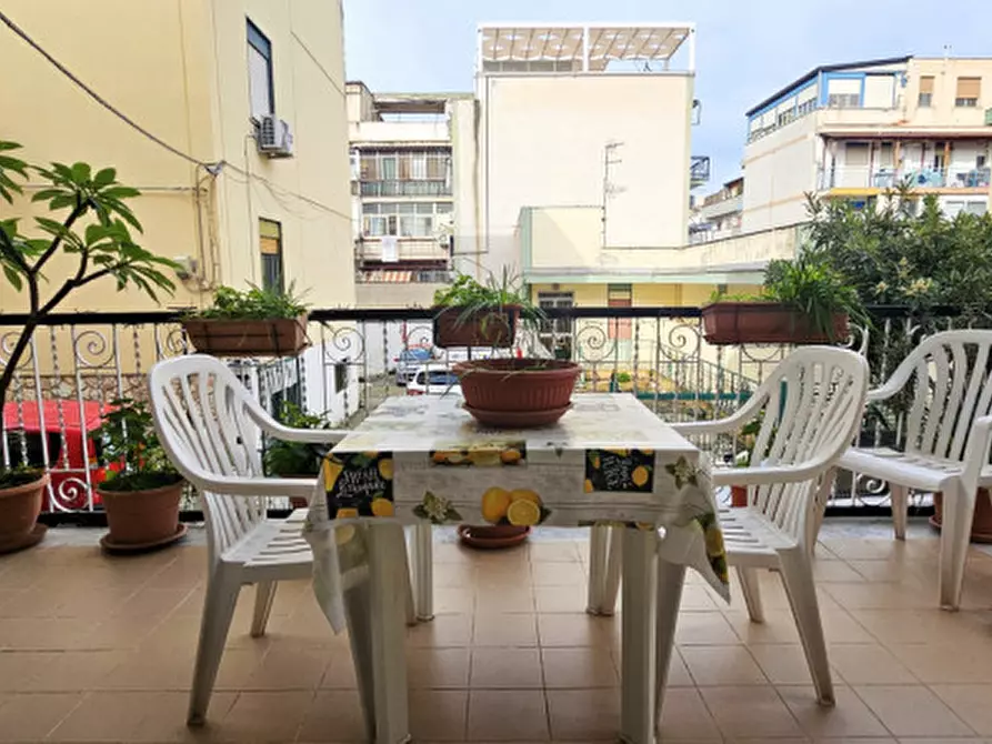 Immagine 10 di Appartamento in vendita  in Via Michele De Vio, 2 a Palermo
