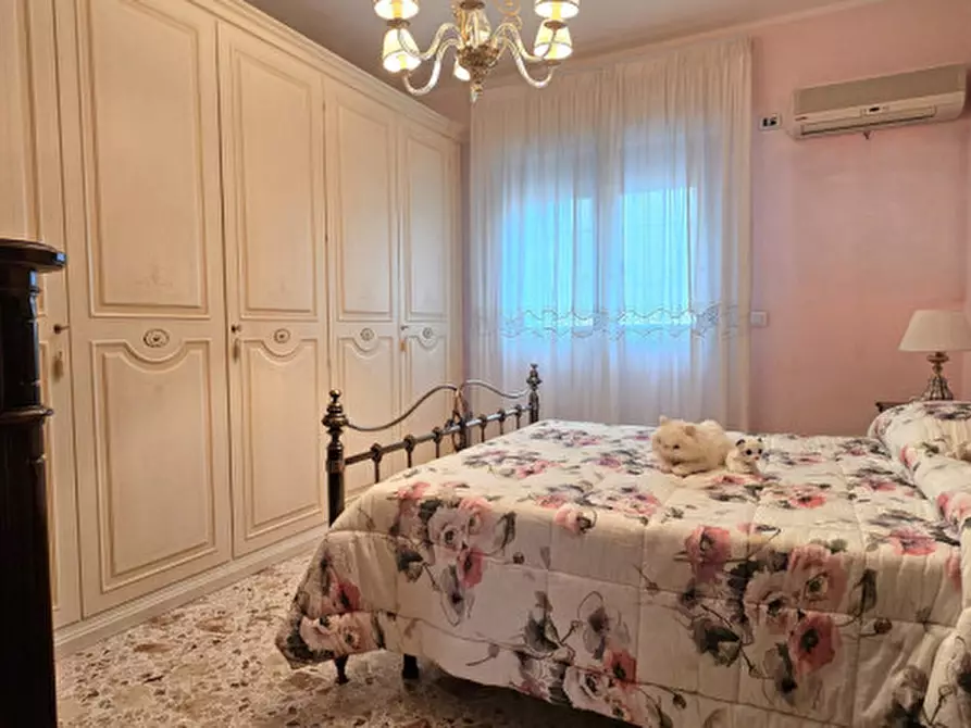 Immagine 13 di Appartamento in vendita  in Via Michele De Vio, 2 a Palermo