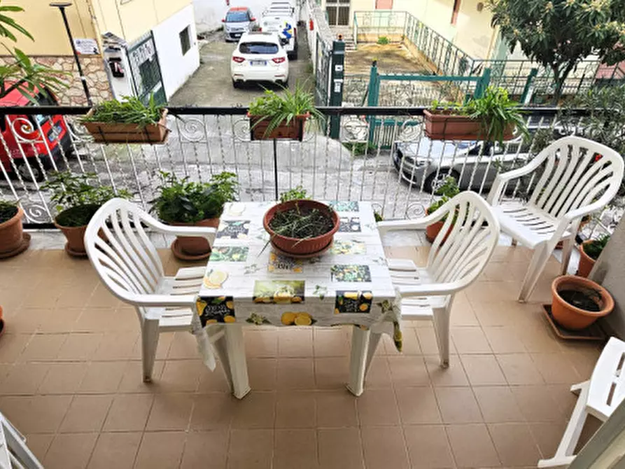 Immagine 18 di Appartamento in vendita  in Via Michele De Vio, 2 a Palermo