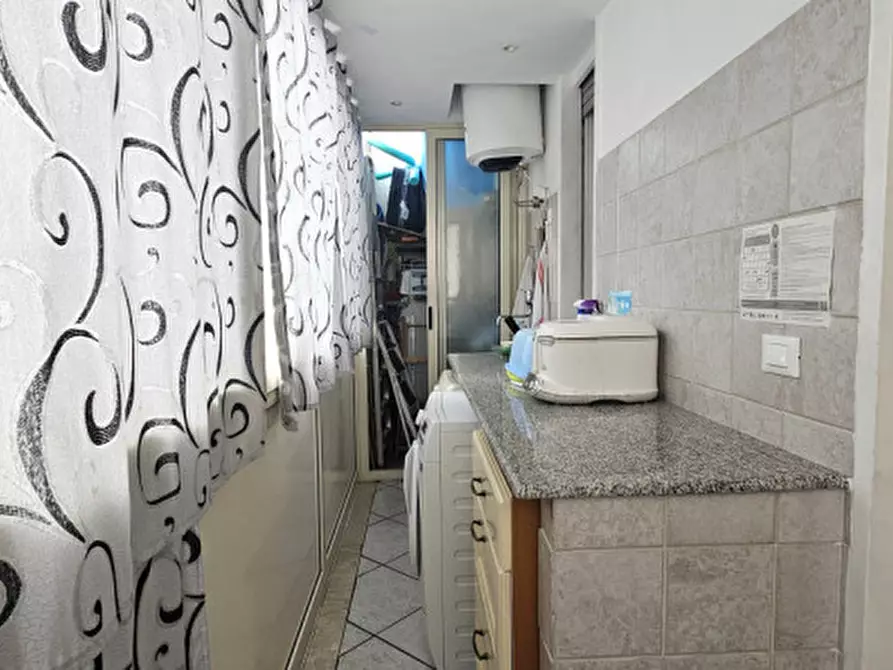 Immagine 27 di Appartamento in vendita  in Via Michele De Vio, 2 a Palermo