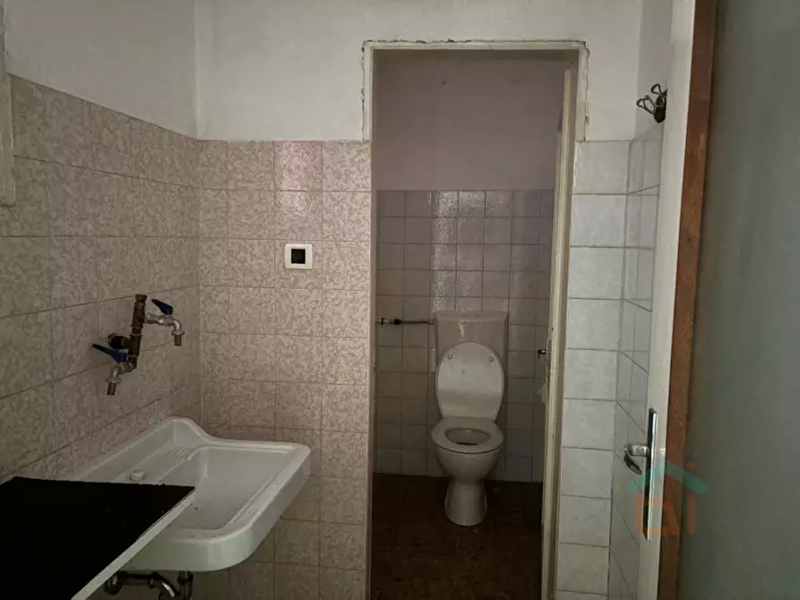 Immagine 19 di Negozio in vendita  in via Roma 43 a Cervignano Del Friuli