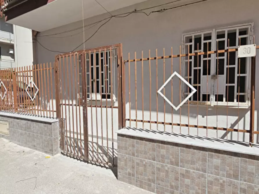 Immagine 1 di Appartamento in vendita  in Via Ammiraglio Amerigo Conti,30 a Palermo