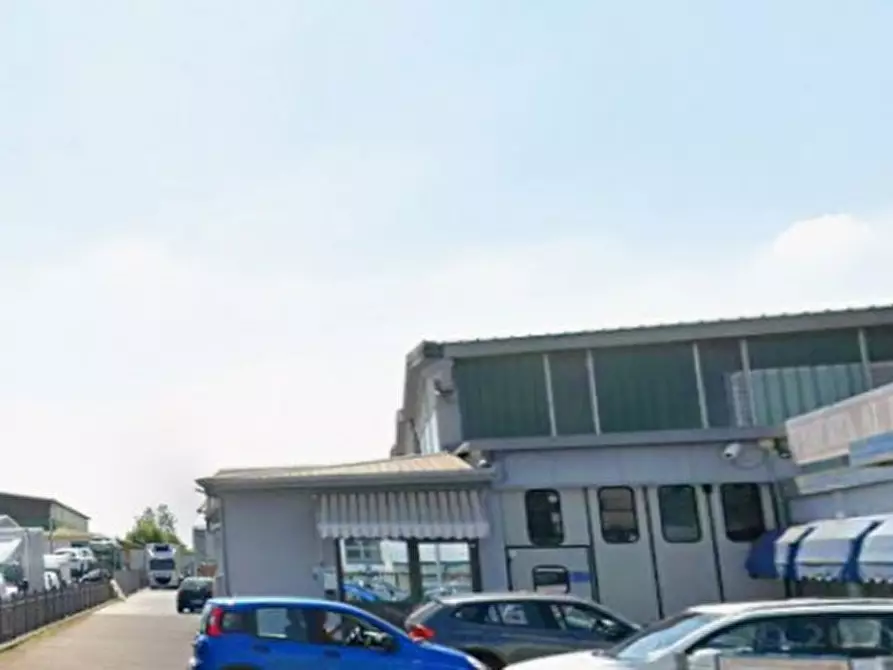 Immagine 4 di Capannone industriale in vendita  in Via dei Tigli, N. 5-7, Cremosano Cremona a Cremosano