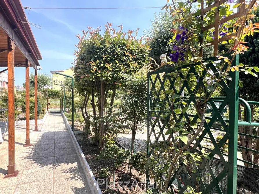 Immagine 2 di Casa indipendente in vendita  in Via Villa del Bosco a Pontelongo