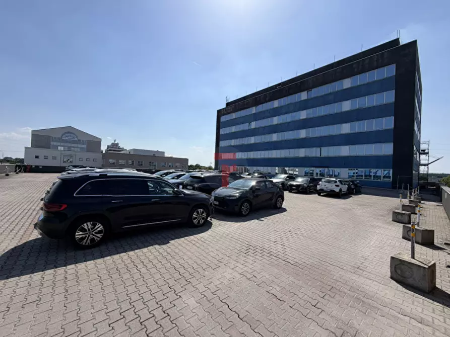 Immagine 9 di Ufficio in vendita  in Via Lisbona a Padova
