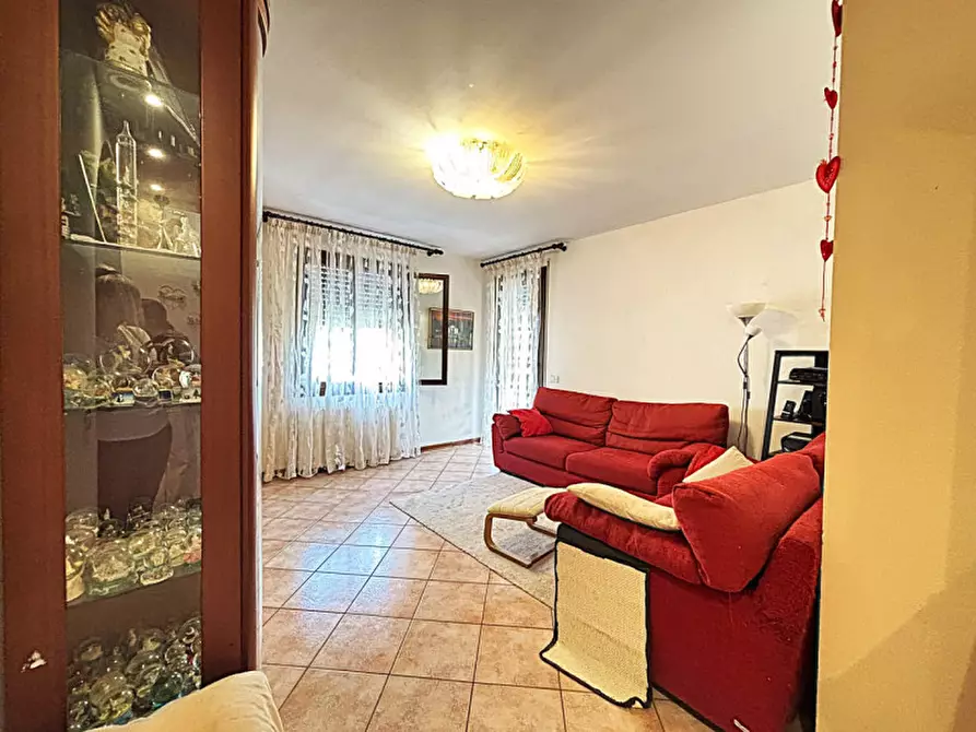 Immagine 3 di Appartamento in vendita  in via san benedetto 43 a Masera' Di Padova