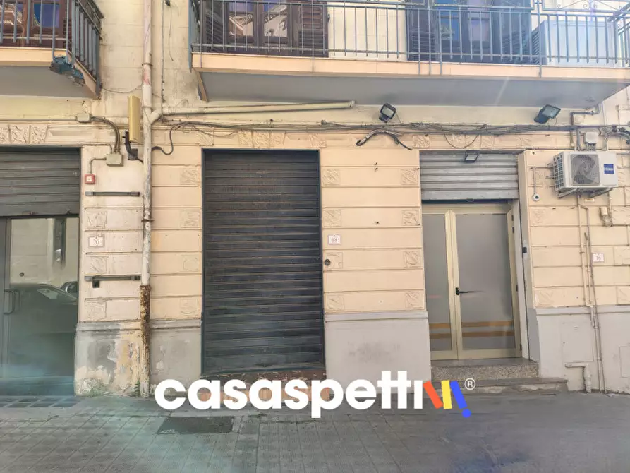 Immagine 1 di Negozio in vendita  in Via Crocifisso, 18 a Reggio Di Calabria