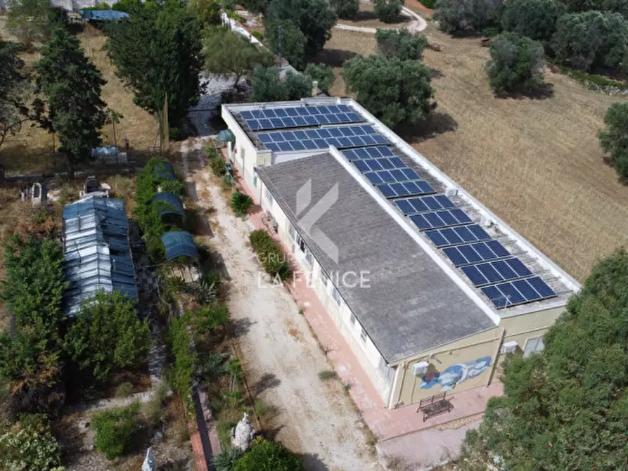 Immagine 2 di Villa in vendita  in contrada Pezza Le Monache a Villa Castelli