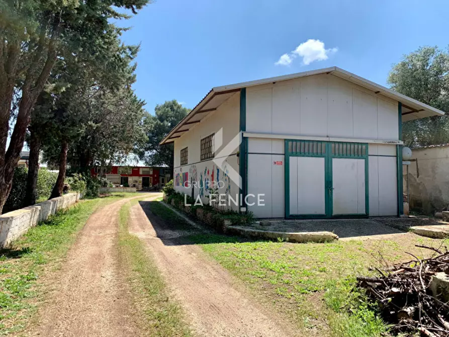 Immagine 10 di Villa in vendita  in contrada Pezza Le Monache a Villa Castelli