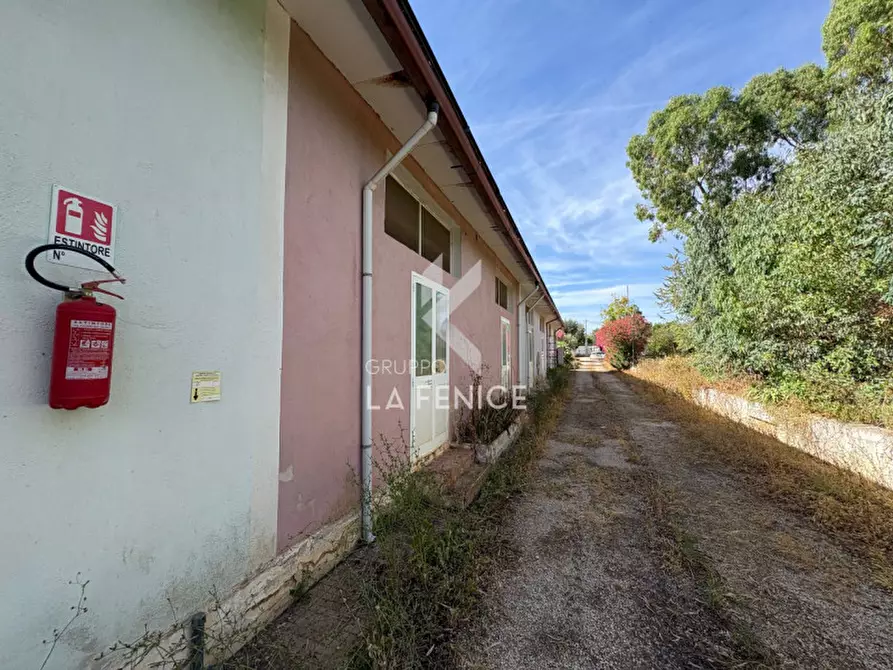 Immagine 15 di Villa in vendita  in contrada Pezza Le Monache a Villa Castelli