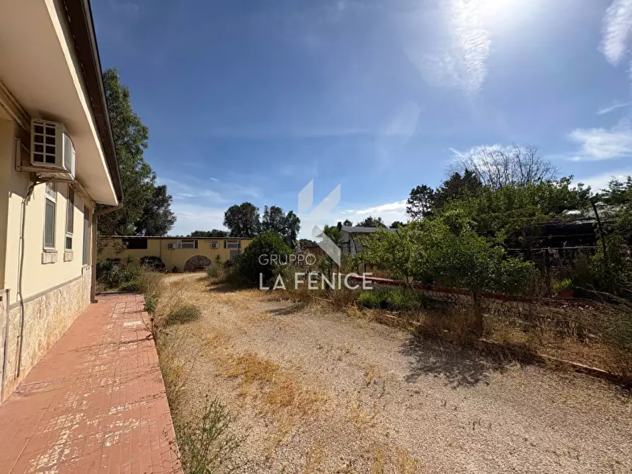 Immagine 16 di Villa in vendita  in contrada Pezza Le Monache a Villa Castelli