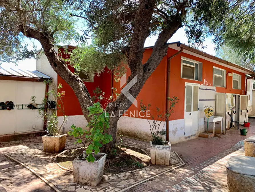 Immagine 23 di Villa in vendita  in contrada Pezza Le Monache a Villa Castelli