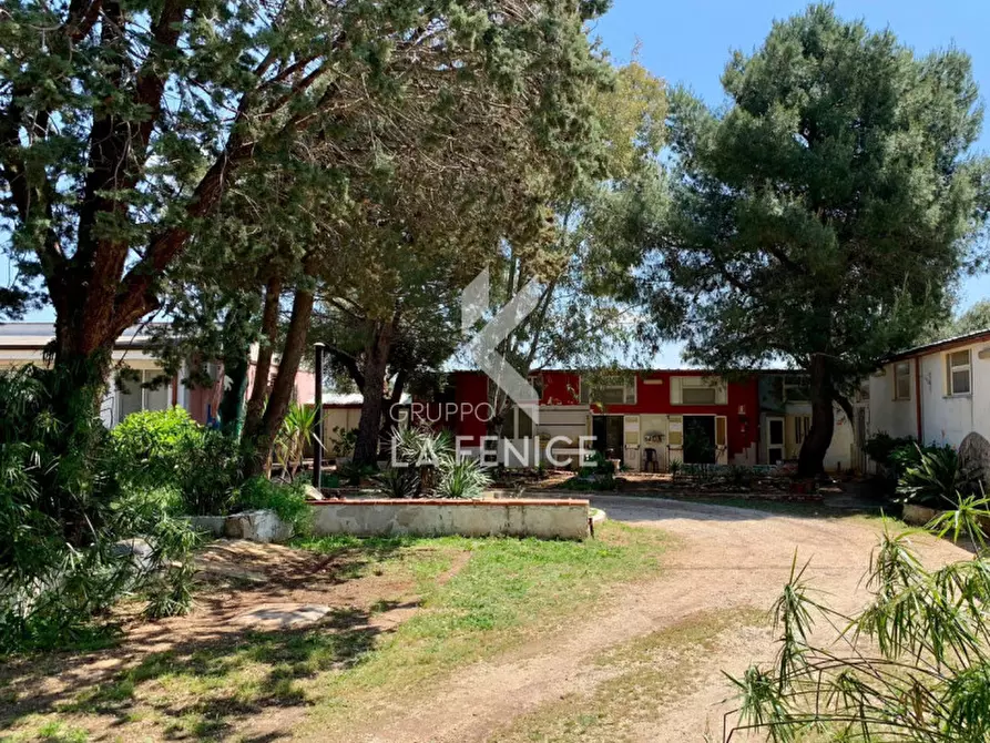Immagine 33 di Villa in vendita  in contrada Pezza Le Monache a Villa Castelli