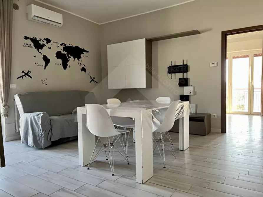 Immagine 12 di Appartamento in vendita  in Viale Istria, 11 a Andria