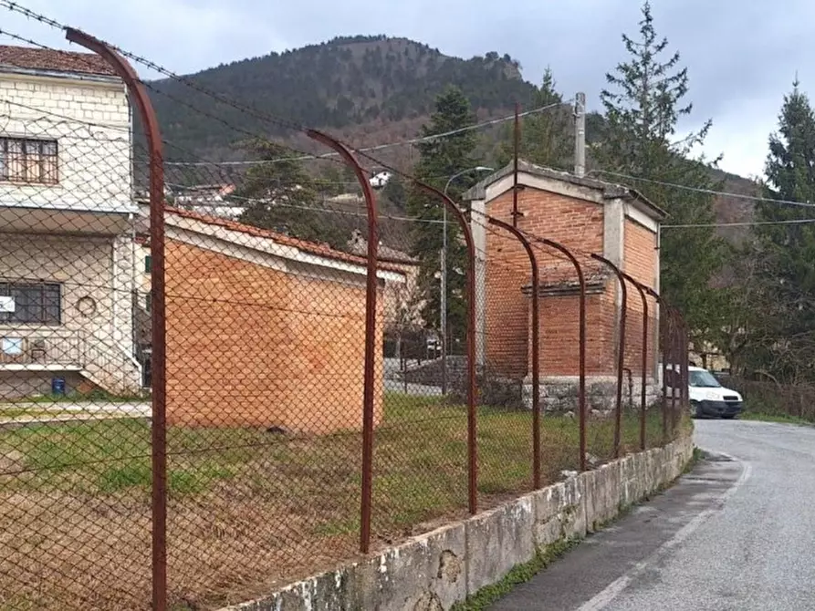 Immagine 6 di Capannone industriale in vendita  in Via Flaminia, 61044 Scheggia e Pascelupo PG, Italia a Scheggia E Pascelupo