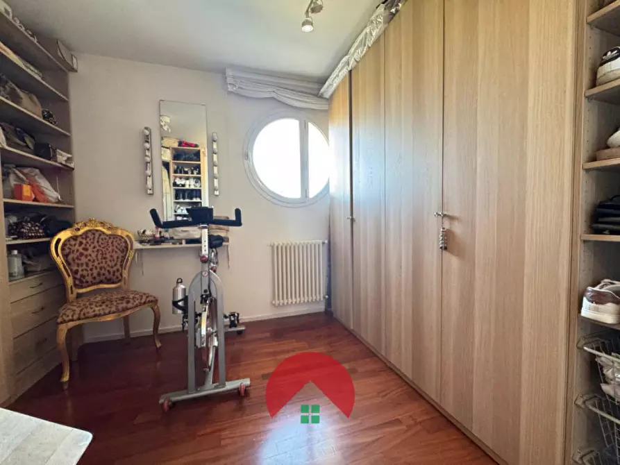 Immagine 30 di Attico in vendita  in via einaudi 40 a Matera