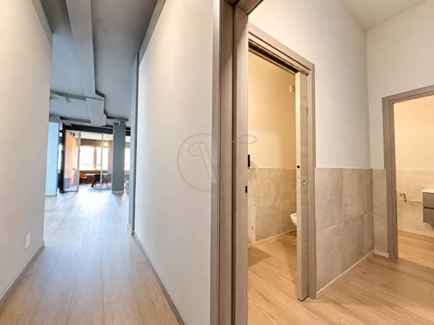 Immagine 13 di Ufficio in vendita  in Via della Croce Rossa 8 a Padova