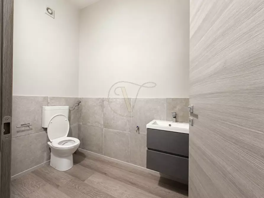 Immagine 14 di Ufficio in vendita  in Via della Croce Rossa 8 a Padova
