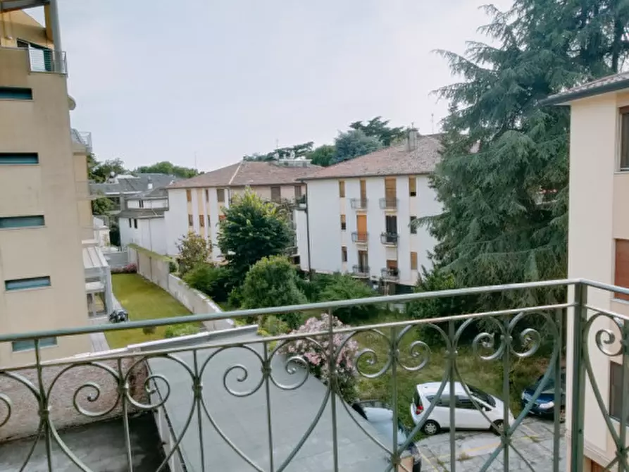 Immagine 11 di Attico in vendita  a Padova