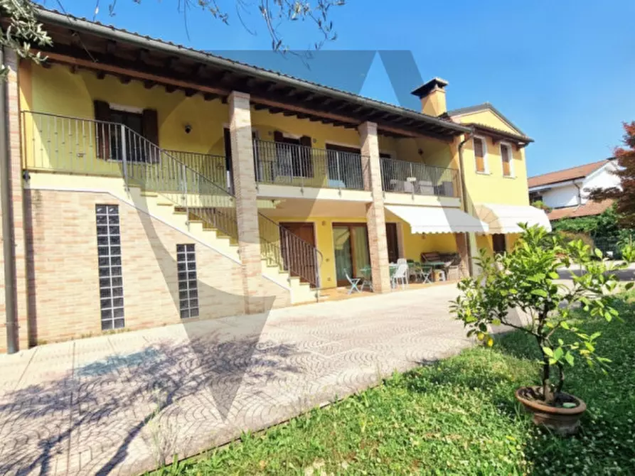 Immagine 1 di Appartamento in vendita  in Via Borgo Borghetto a Padova
