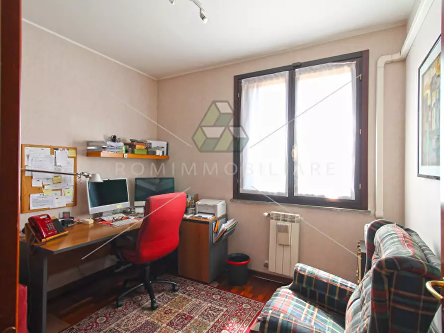 Immagine 9 di Villa in vendita  in Via Francesco Cilea a Roma