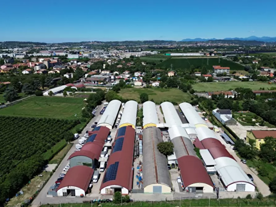 Immagine 6 di Capannone industriale in vendita  a Verona