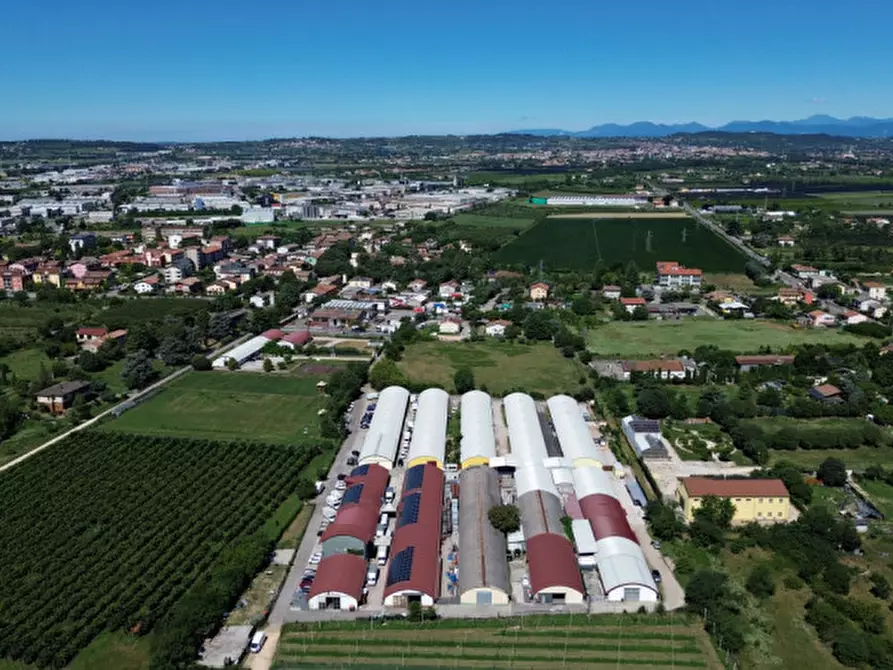 Immagine 10 di Capannone industriale in vendita  a Verona