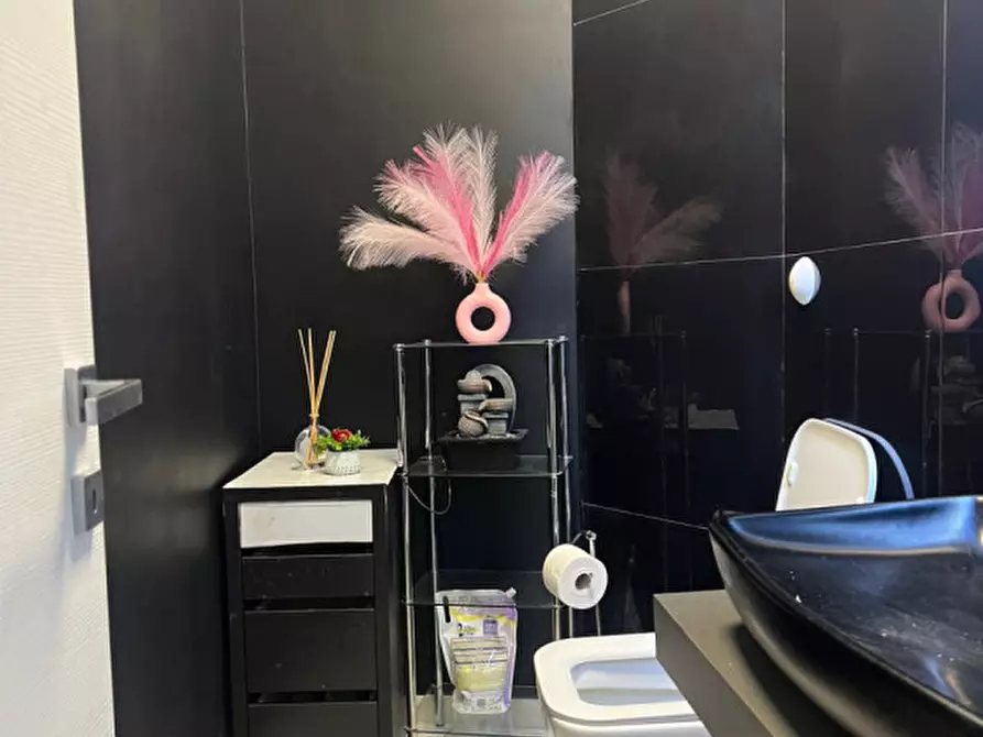 Immagine 11 di Attività commerciale in vendita  in VIA MAYER a Firenze
