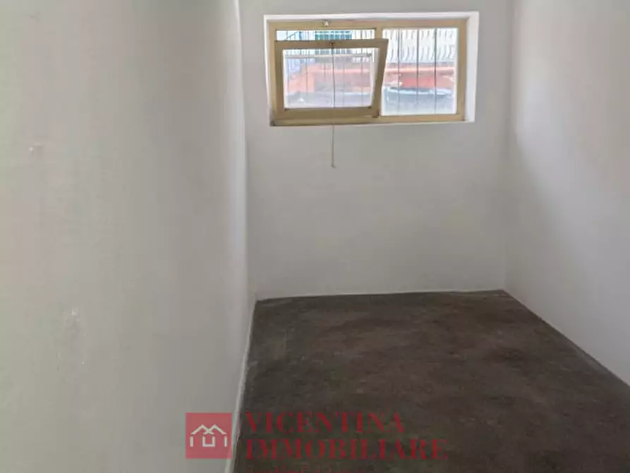 Immagine 19 di Appartamento in vendita  in Via Rossini a Vicenza