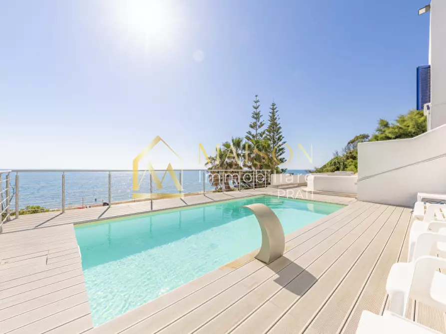 Immagine 6 di Villa in vendita  in Lungomare Enea a Anzio