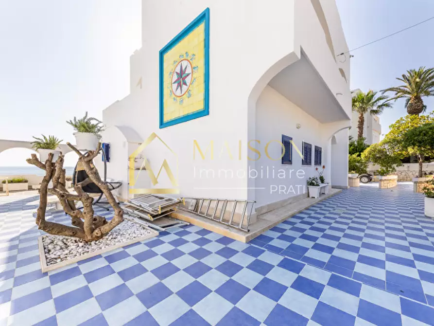 Immagine 9 di Villa in vendita  in Lungomare Enea a Anzio