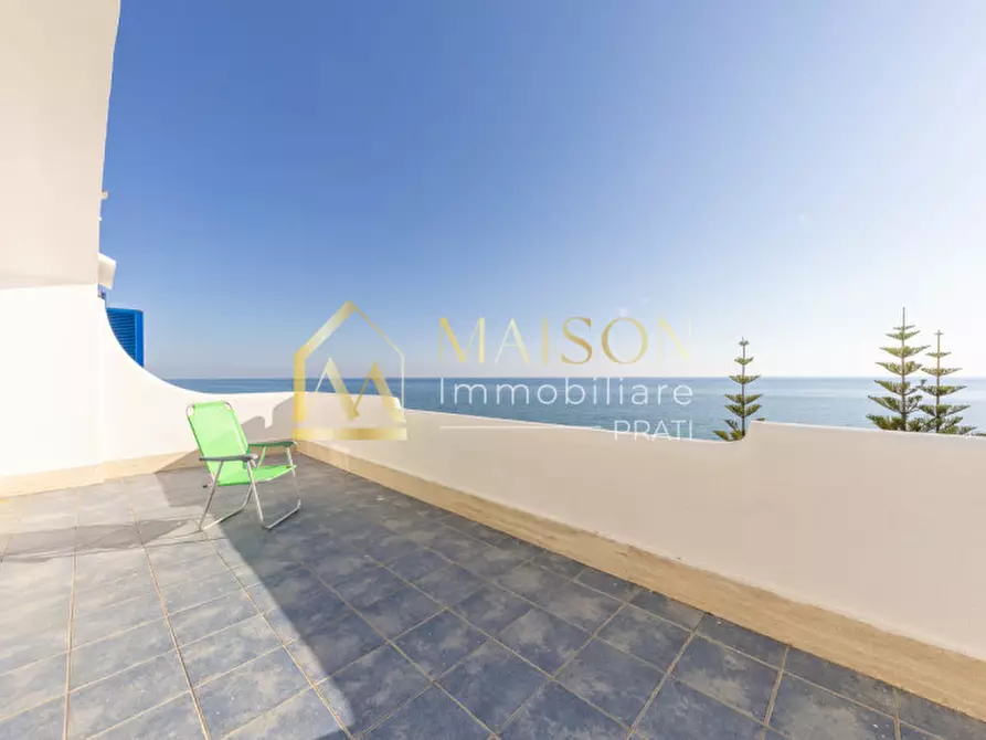 Immagine 21 di Villa in vendita  in Lungomare Enea a Anzio