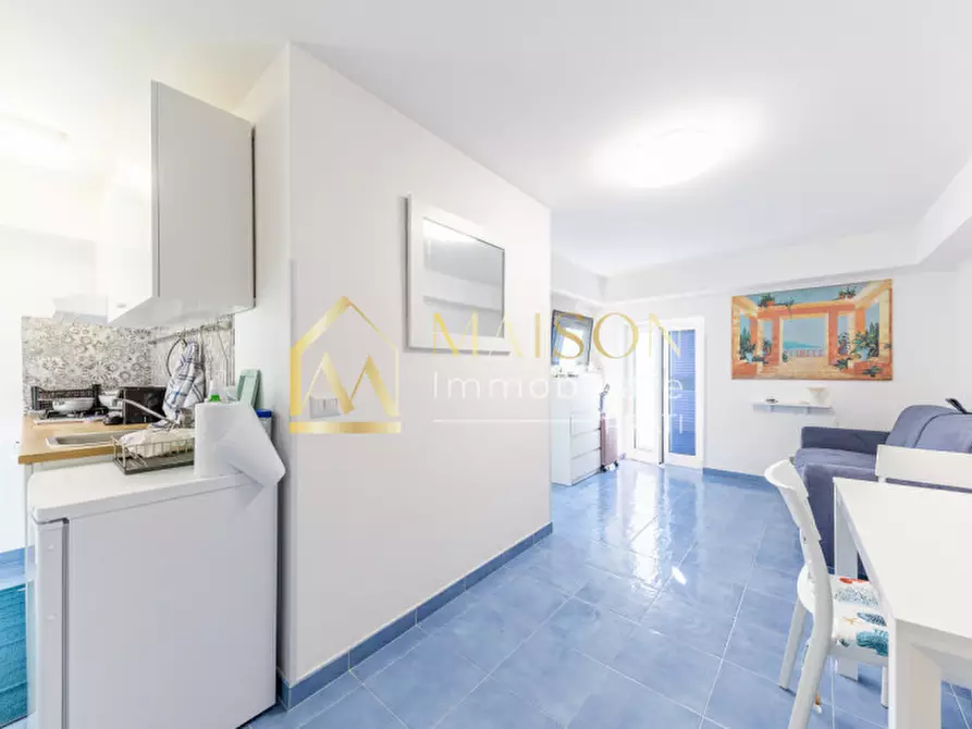 Immagine 32 di Villa in vendita  in Lungomare Enea a Anzio