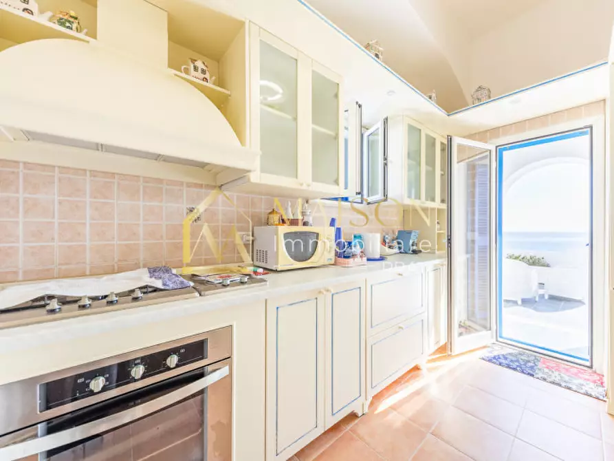 Immagine 57 di Villa in vendita  in Lungomare Enea a Anzio
