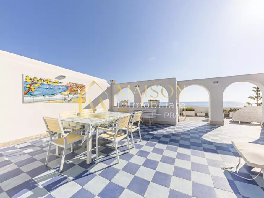 Immagine 70 di Villa in vendita  in Lungomare Enea a Anzio
