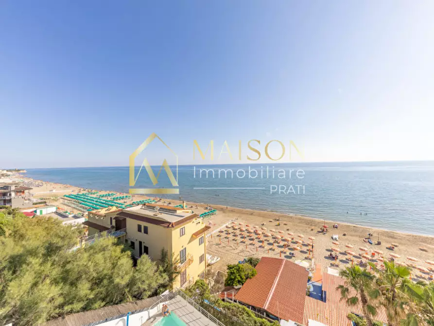Immagine 92 di Villa in vendita  in Lungomare Enea a Anzio