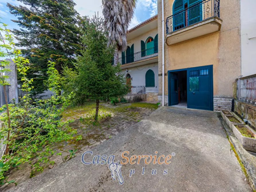 Immagine 29 di Casa bifamiliare in vendita  in Via Ada Negri a Oria