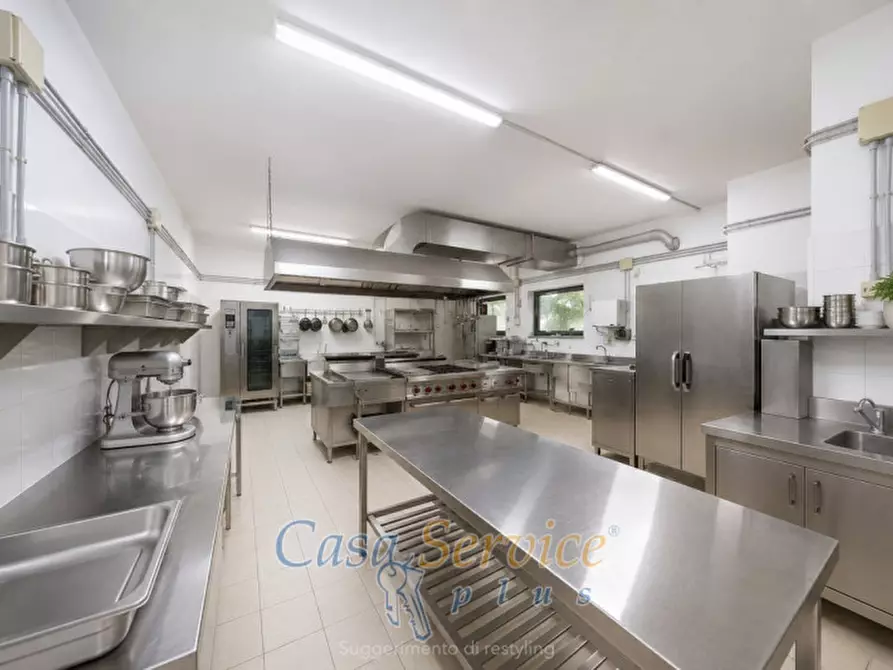 Immagine 30 di Attività commerciale in vendita  in Via Enrico Fermi a Taviano