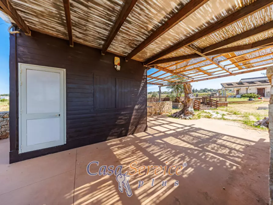 Immagine 36 di Villa in vendita  in Strada per Tuglie a Parabita