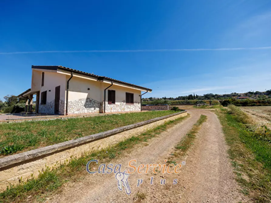 Immagine 46 di Villa in vendita  in Strada per Tuglie a Parabita