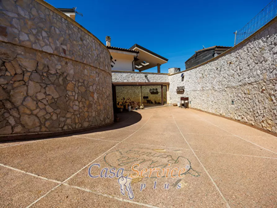 Immagine 49 di Villa in vendita  in Strada per Tuglie a Parabita