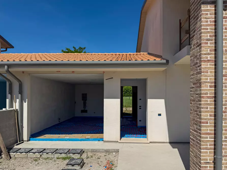 Immagine 4 di Casa bifamiliare in vendita  in Via delle Siepi a Vedelago