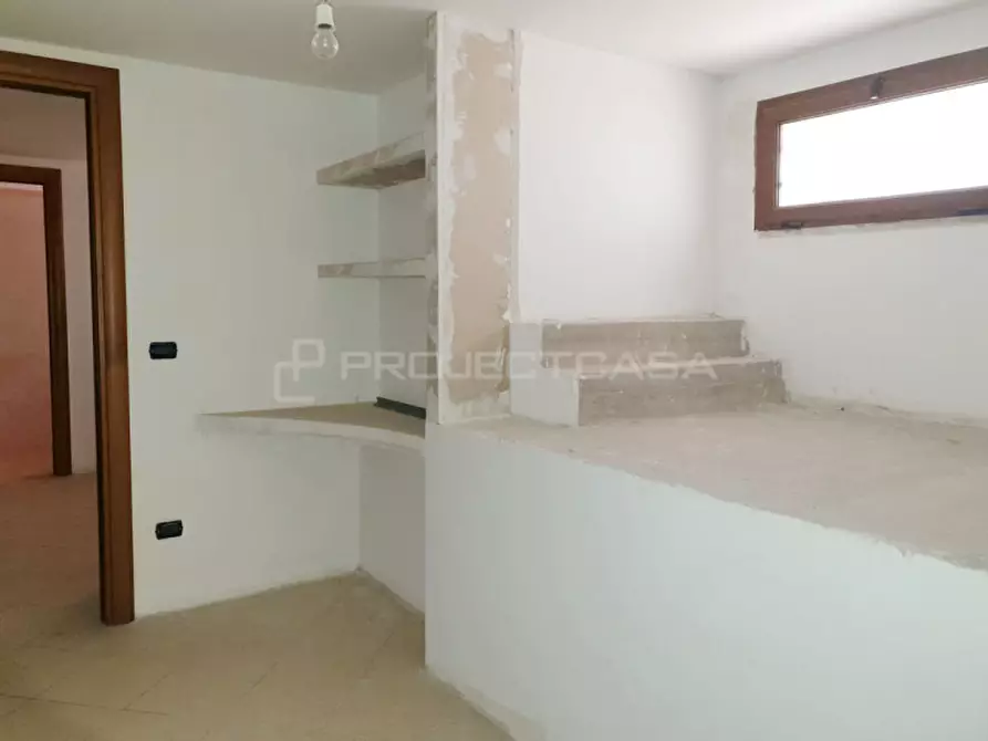 Immagine 6 di Cantina in vendita  in Via Maurice Ravel a Scorrano