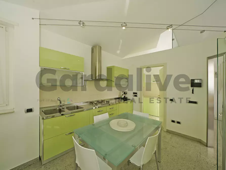 Immagine 10 di Villa in affitto  in Via Dosso del Fieno, 5 a Roè Volciano