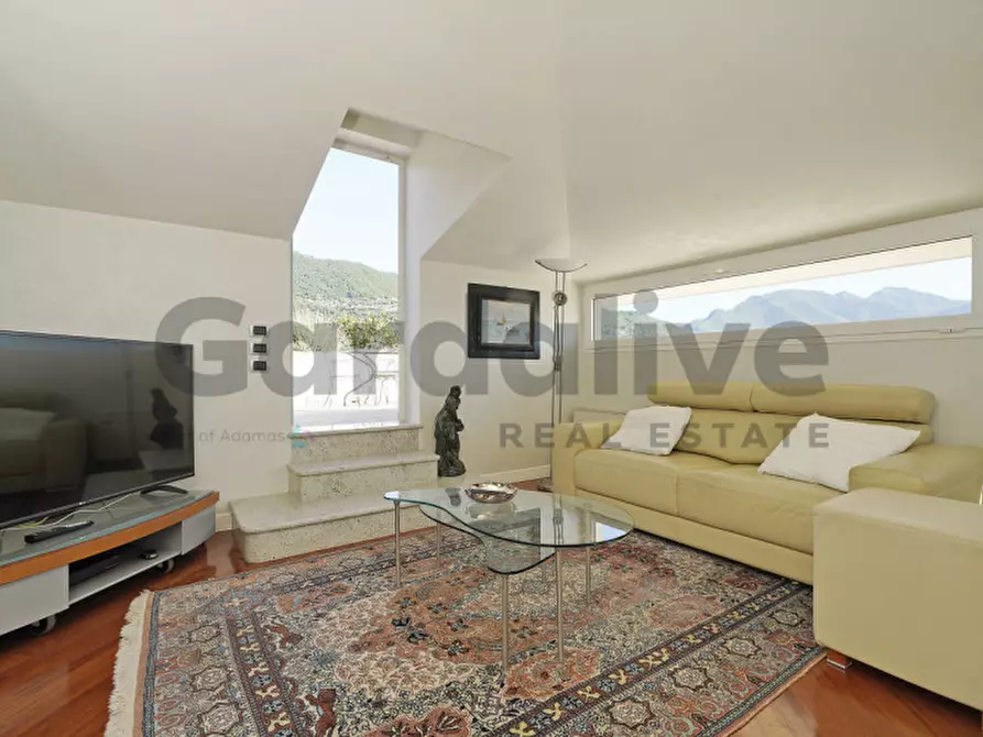 Immagine 18 di Villa in affitto  in Via Dosso del Fieno, 5 a Roè Volciano