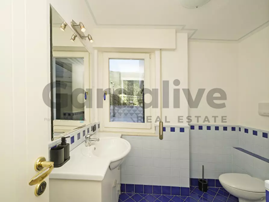 Immagine 27 di Villa in affitto  in Via Dosso del Fieno, 5 a Roè Volciano